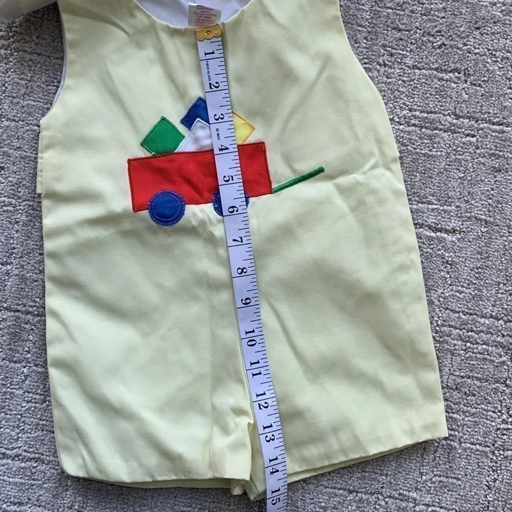 Samara Vintage 90s Embroidered Wagon Blocks Colorful Applique First Day Shortall
